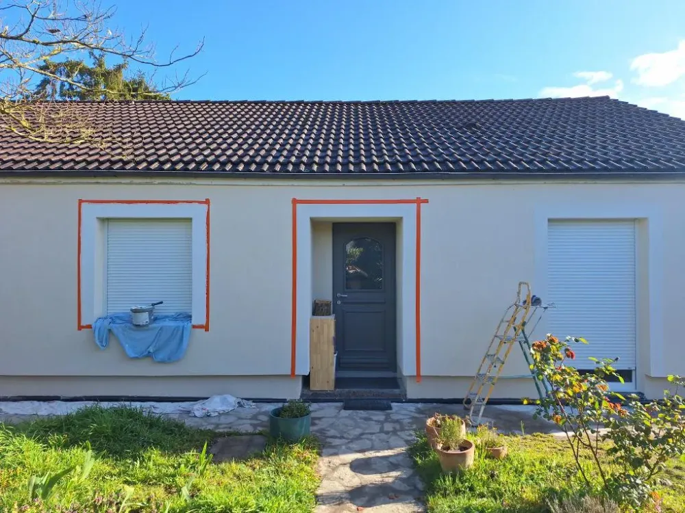 Ravalement peinture maison près de Jouy le Potier